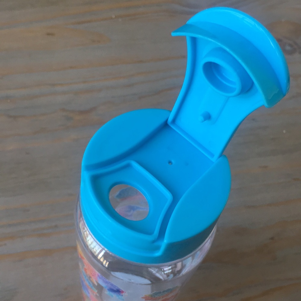 NWT Elephant 🐘 Water Bottle - Picture 4 of 4